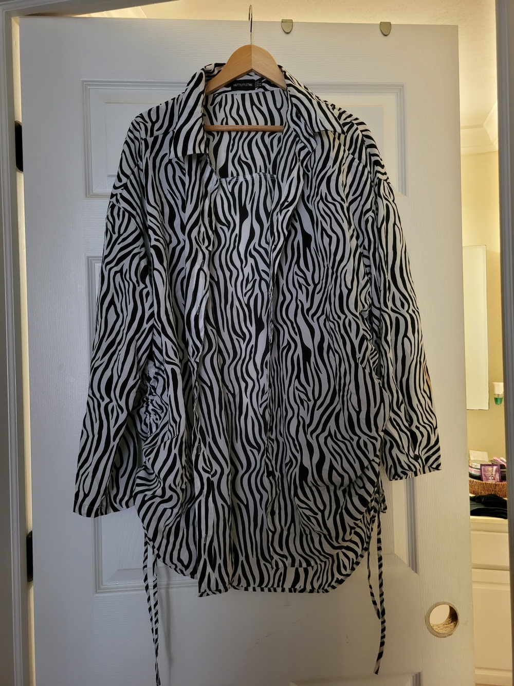 PrettyLittleThing Black & White Zebra Print Button-Down Shirt